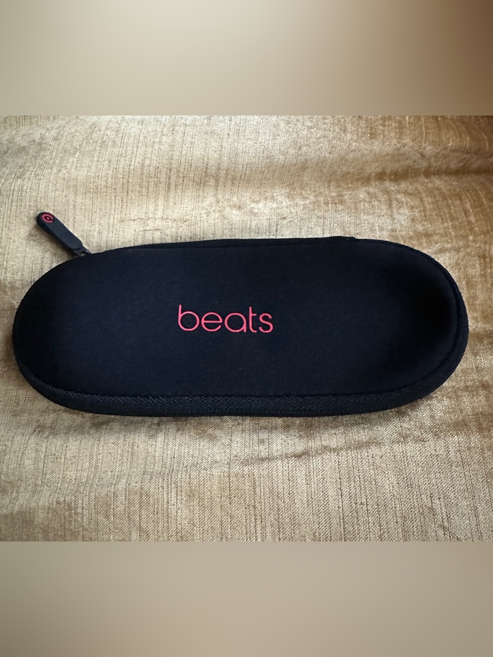 NWOT Beats by Dre Beats Pill 2.0 Soft Case with Zipper